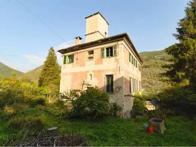Villa in vendita a Pieve di Teco IM