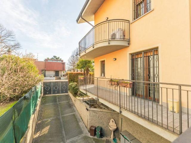 Villa in vendita a Pieve Emanuele MI