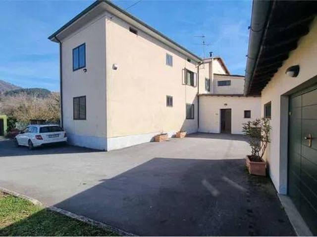Villa in vendita a Pieve Fosciana LU
