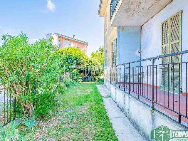 Villa in vendita a Pieve Fissiraga LO