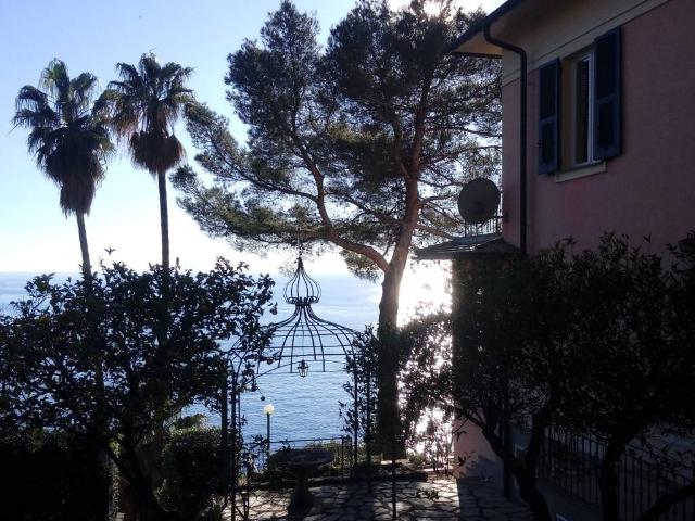 Villa in vendita a Pieve Ligure GE
