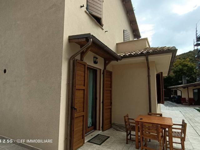 Villa in vendita a Pieve Torina MC
