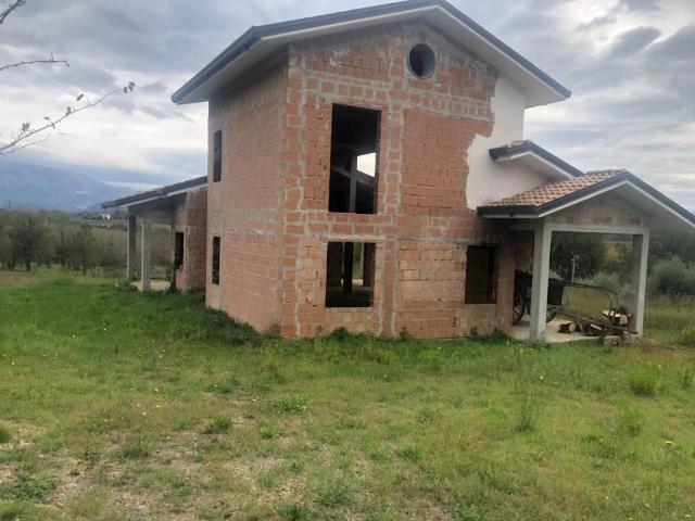 Villa in vendita a Pignataro Interamna FR