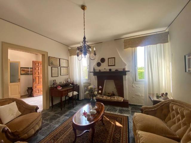 Villa in vendita a Pincara RO