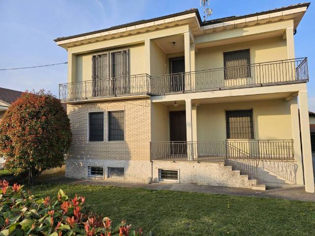 Villa in vendita a Pinarolo Po PV