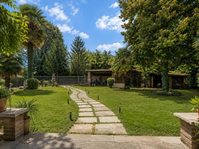 Villa in vendita a Pinarolo Po PV