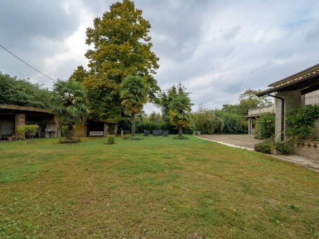 Villa in vendita a Pinarolo Po PV