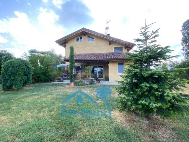 Villa in vendita a Pinerolo TO