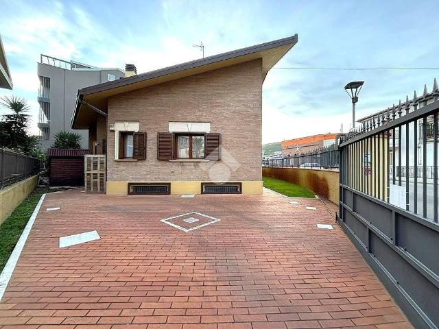 Villa in vendita a Pineto TE