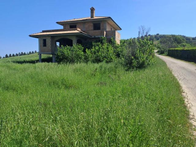 Villa in vendita a Pineto TE