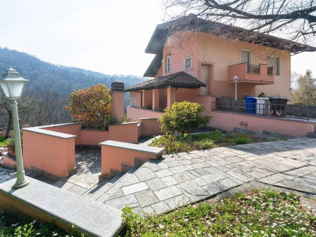 Villa in vendita a Pino Torinese TO