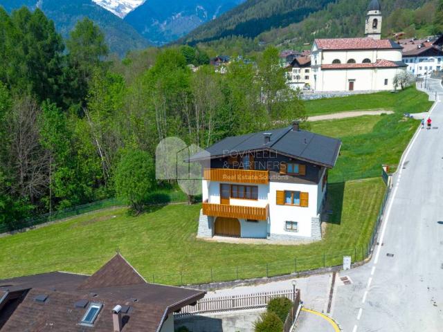 Villa in vendita a Pinzolo TN