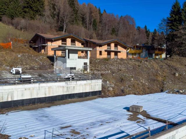 Villa in vendita a Pinzolo TN
