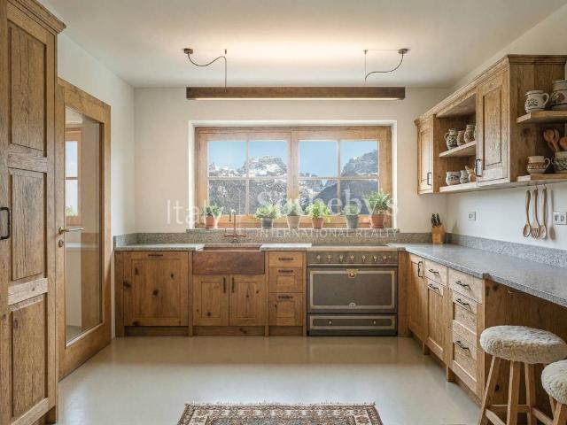 Villa in vendita a Pinzolo TN
