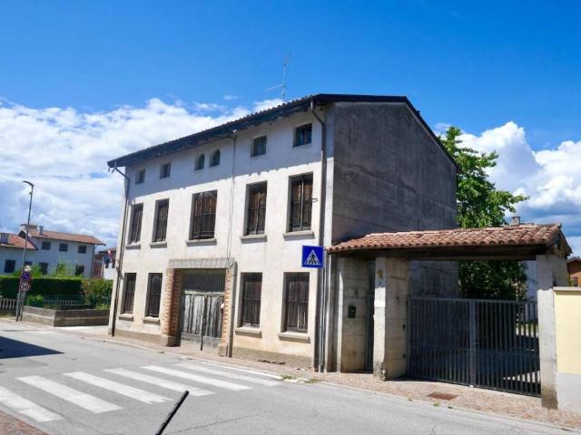 Villa in vendita a Pinzano al Tagliamento PN