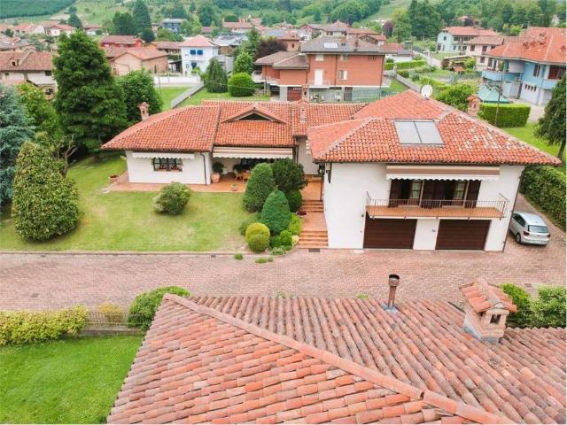 Villa in vendita a Piobesi d'Alba CN