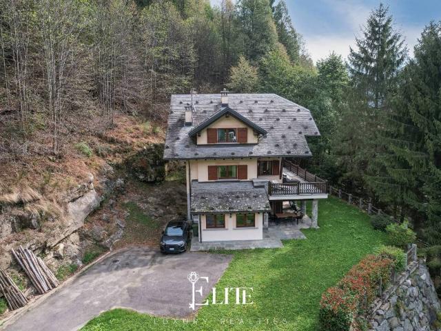 Villa in vendita a Piode VC