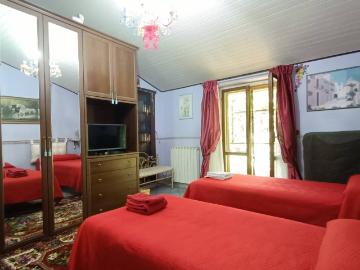 Villa in vendita a Pioraco MC