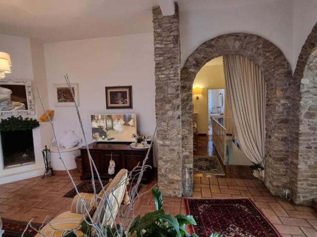 Villa in vendita a Pisa
