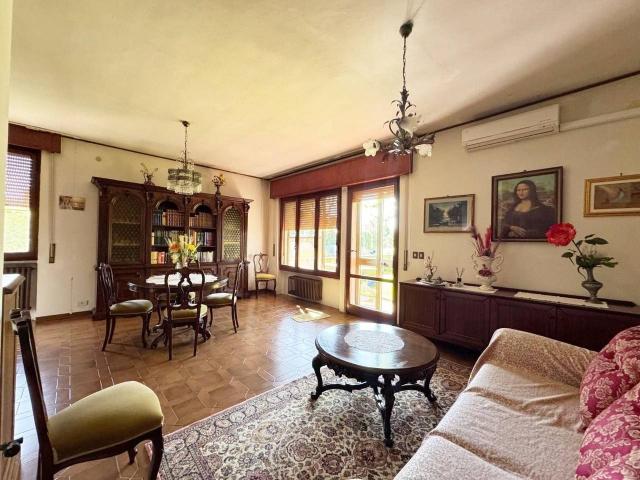 Villa in vendita a Pisa