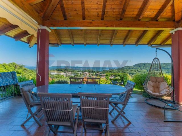 Villa in vendita a Pisano