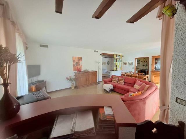 Villa in vendita a Pisogne BS