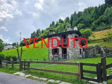 Villa in vendita a Pisogne BS