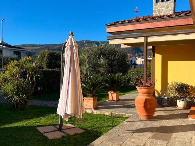 Villa in vendita a Pistoia PT