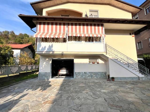 Villa in vendita a Prasco AL