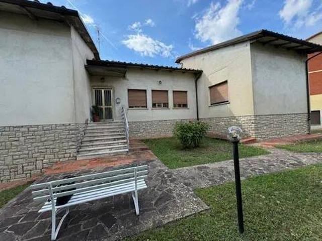 Villa in vendita a Pratovecchio e Stia AR