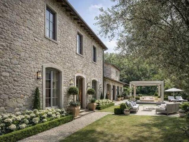 Villa in vendita a Pratovecchio e Stia AR