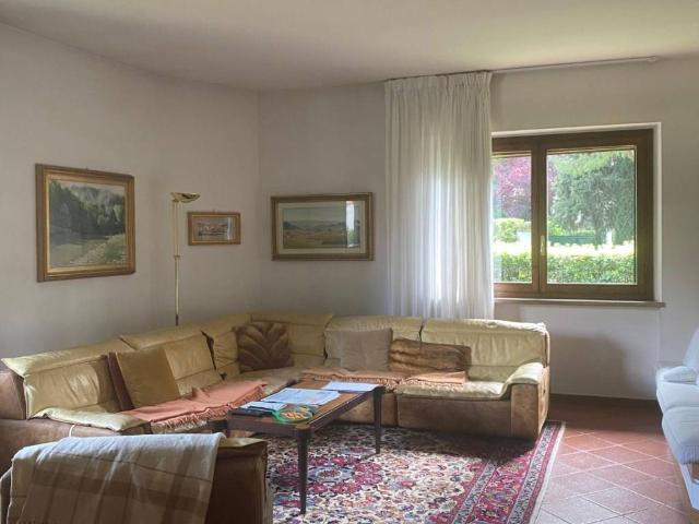 Villa in vendita a Prato PO