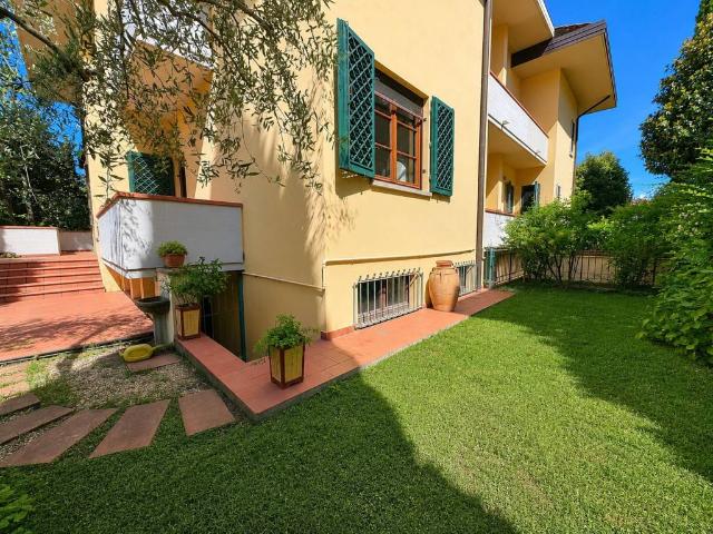 Villa in vendita a Prato PO