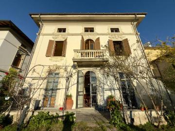 Via Giovanni Amendola Prato, Centro Storico di Prato, Prato, Prato Toscana, Emilia Romagna