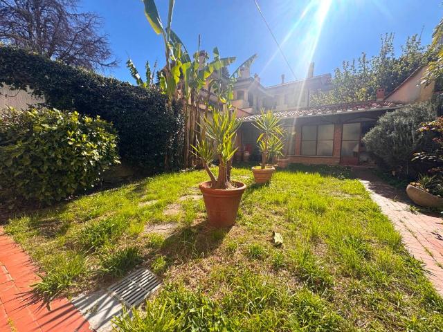 Villa in vendita a Prato PO