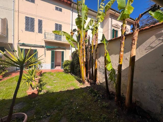 Villa in vendita a Prato PO