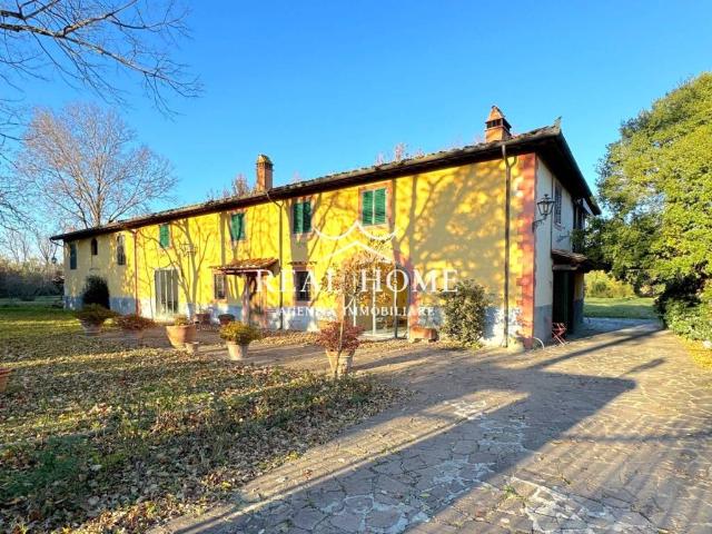 Villa in vendita a Prato PO
