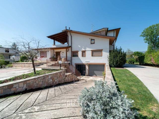 Villa in vendita a Pratola Peligna AQ