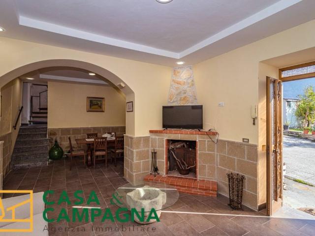 Villa in vendita a Prata Sannita CE