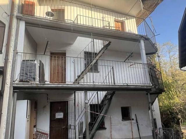 Villa in vendita a Pray BI