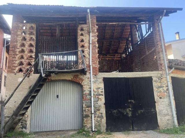 Villa in vendita a Pray BI