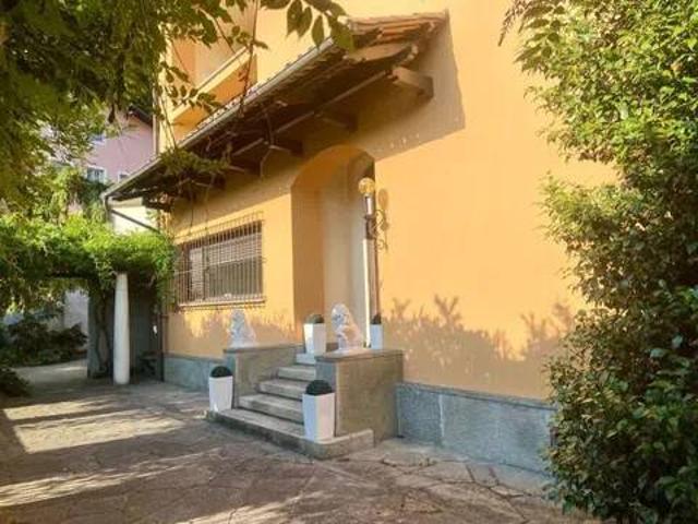 Villa in vendita a Pray BI