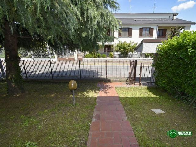 Villa in vendita a Pregnana Milanese MI