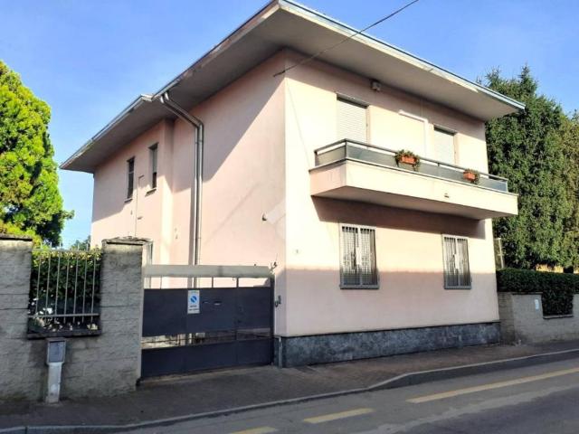 Villa in vendita a Pregnana Milanese MI