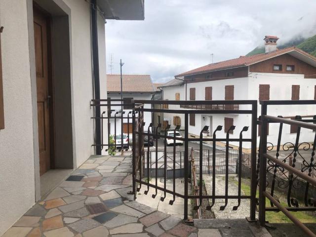 Villa in vendita a Preone UD