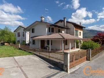 Villa in vendita a Preone UD