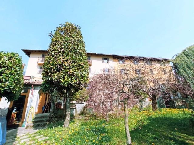 Villa in vendita a Premolo BG