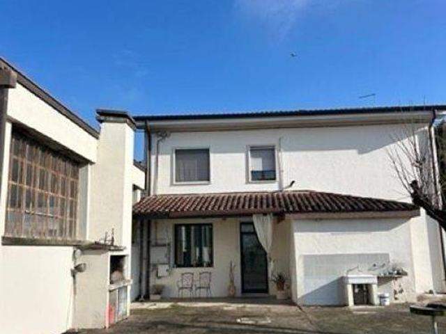 Villa in vendita a Pressana VR
