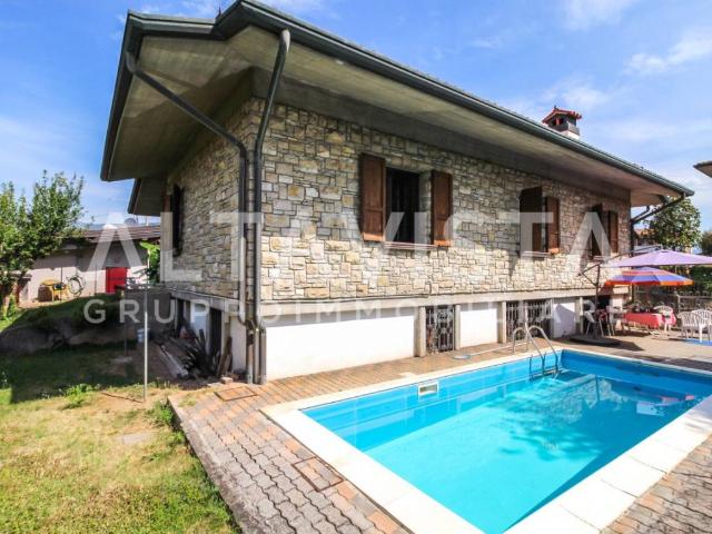 Villa in vendita a Prevalle BS