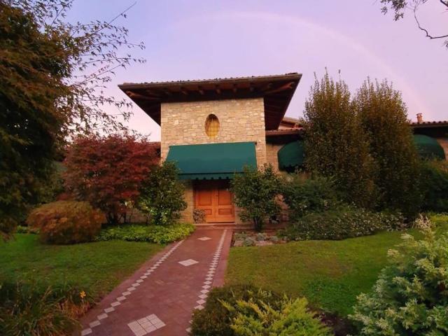 Villa in vendita a Prevalle BS
